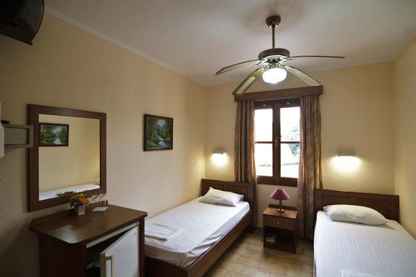 Mango Rooms Rhodes City Extérieur photo